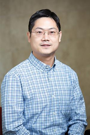 Zhigang Feng, University of Nebraska-Omaha